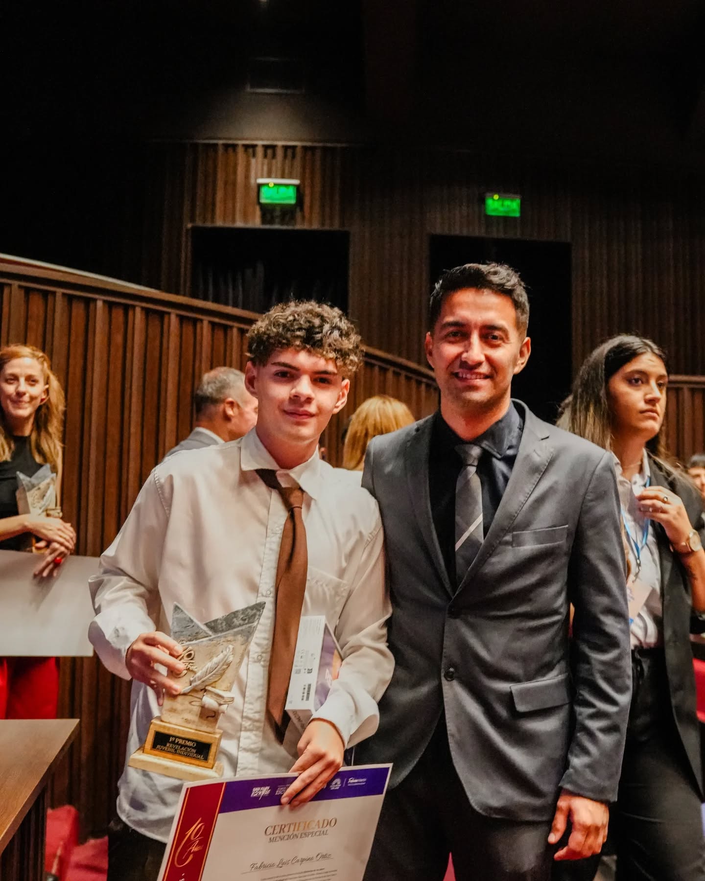 La Municipalidad de Sarmiento celebro con orgullo la distinción obtenida por Fabricio Luis Carpino Ortiz en la sección Escritores Menores,Revelación Juvenil Individual: «Historia de un amor», en la 10° edición de San Juan Escribe,Premio Jorge Leónidas Escudero.