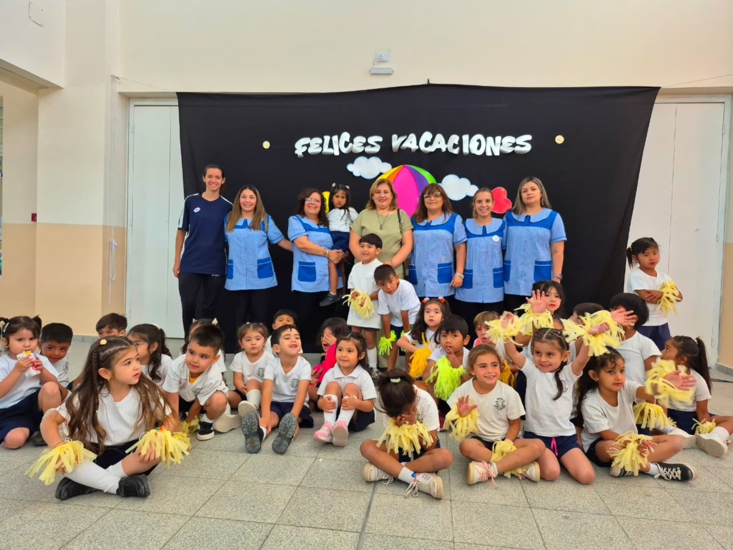 La Municipalidad de San Martín participó del acto de cierre de año de las salitas de 3 y 4 del JINZ Nº 35 de la Escuela Provincia de Neuquén