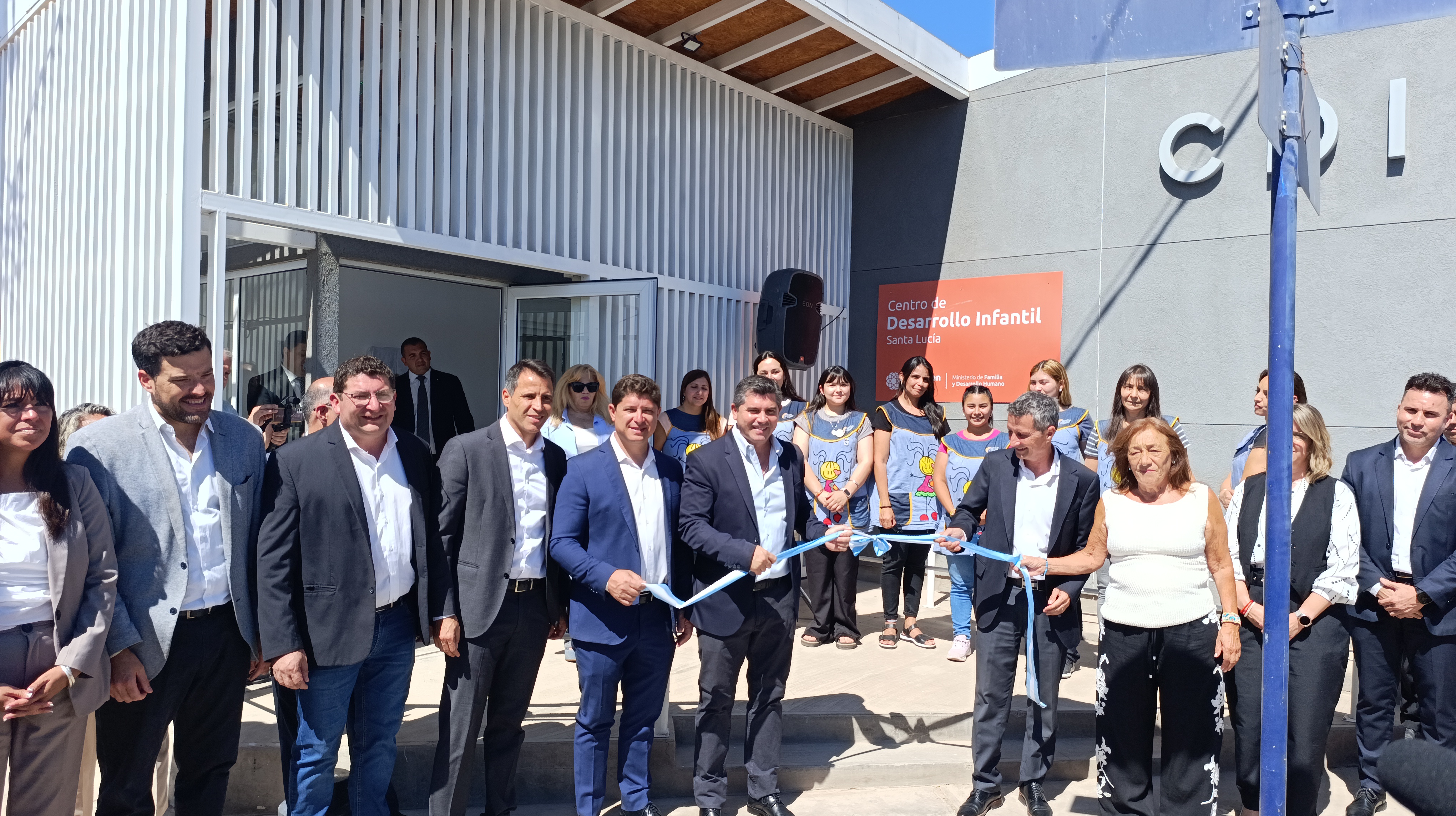 El gobernador Marcelo Orrego dejo inaugurada la obra de un nuevo Centro de Desarrollo Infantil en Santa Lucía