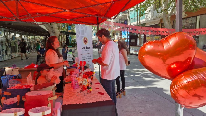 San Juan Enamora,la feria de emprendedores se anticipa al Día de los Enamorados