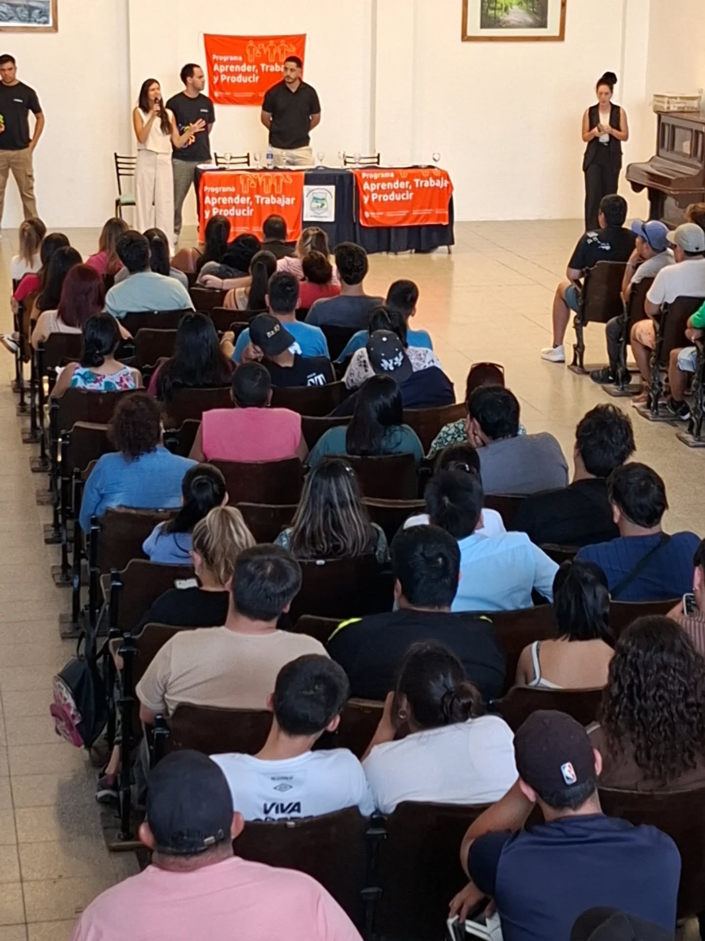 Con más de 600 jóvenes inscriptos,se llevó a cabo una jornada del programa Aprender, Trabajar y Producir (ATP) en el departamento de Sarmiento.