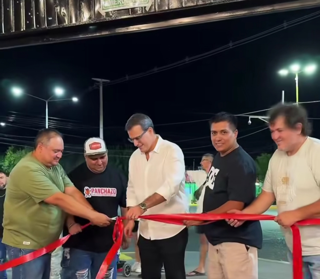 El intendente de Rawson,Carlos Munisaga, acompaño la inauguración de un nuevo espacio de recreación gastronómica en el departamento.