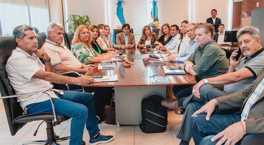 El Gobierno de San Juan y gremios docentes participaron de una nueva reunión paritaria donde le hizo la primera propuesta del año