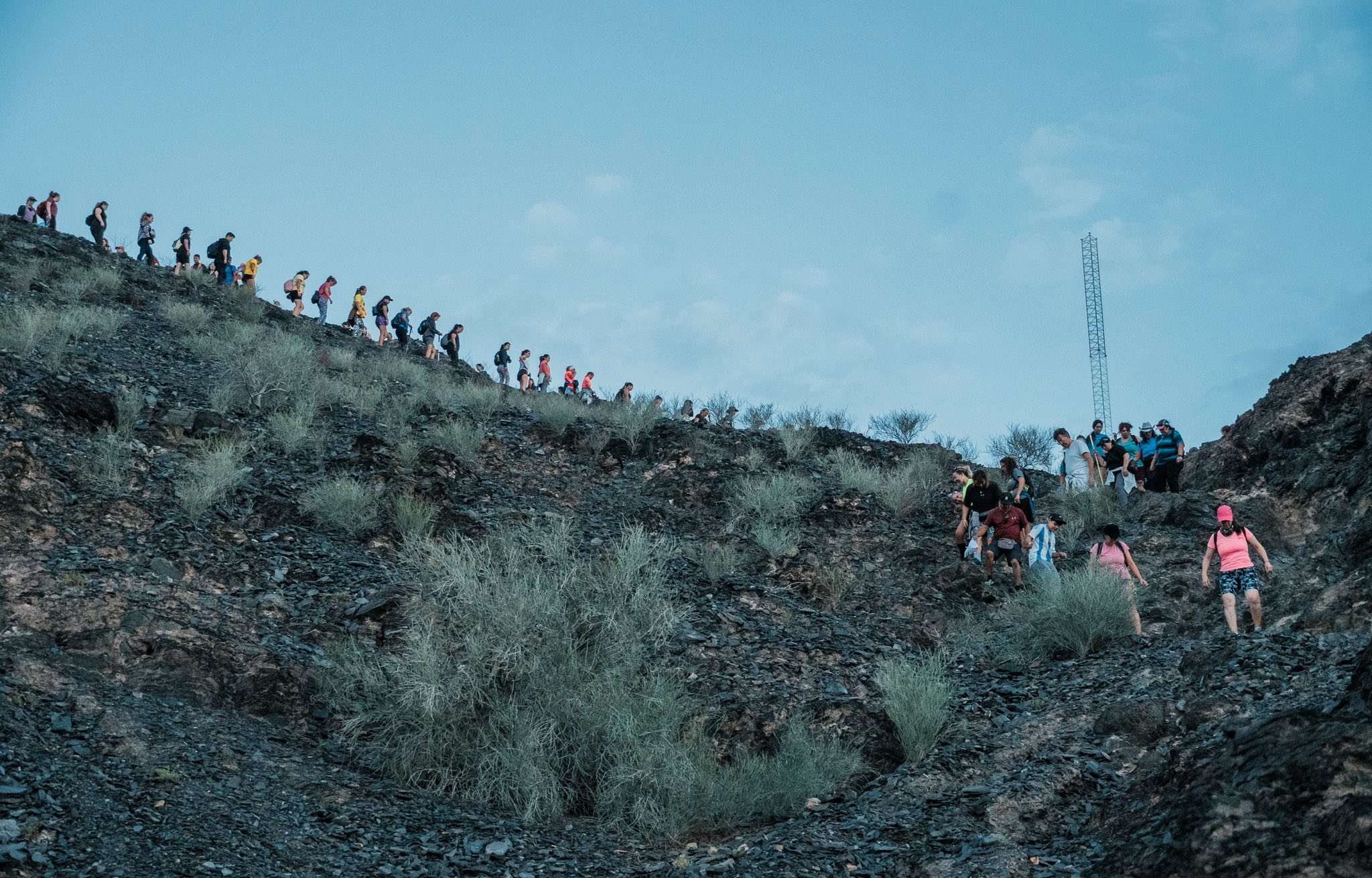 Rawson vivió un encuentro con la naturaleza, el movimiento y el bienestar en el ascenso al Cerro Barboza