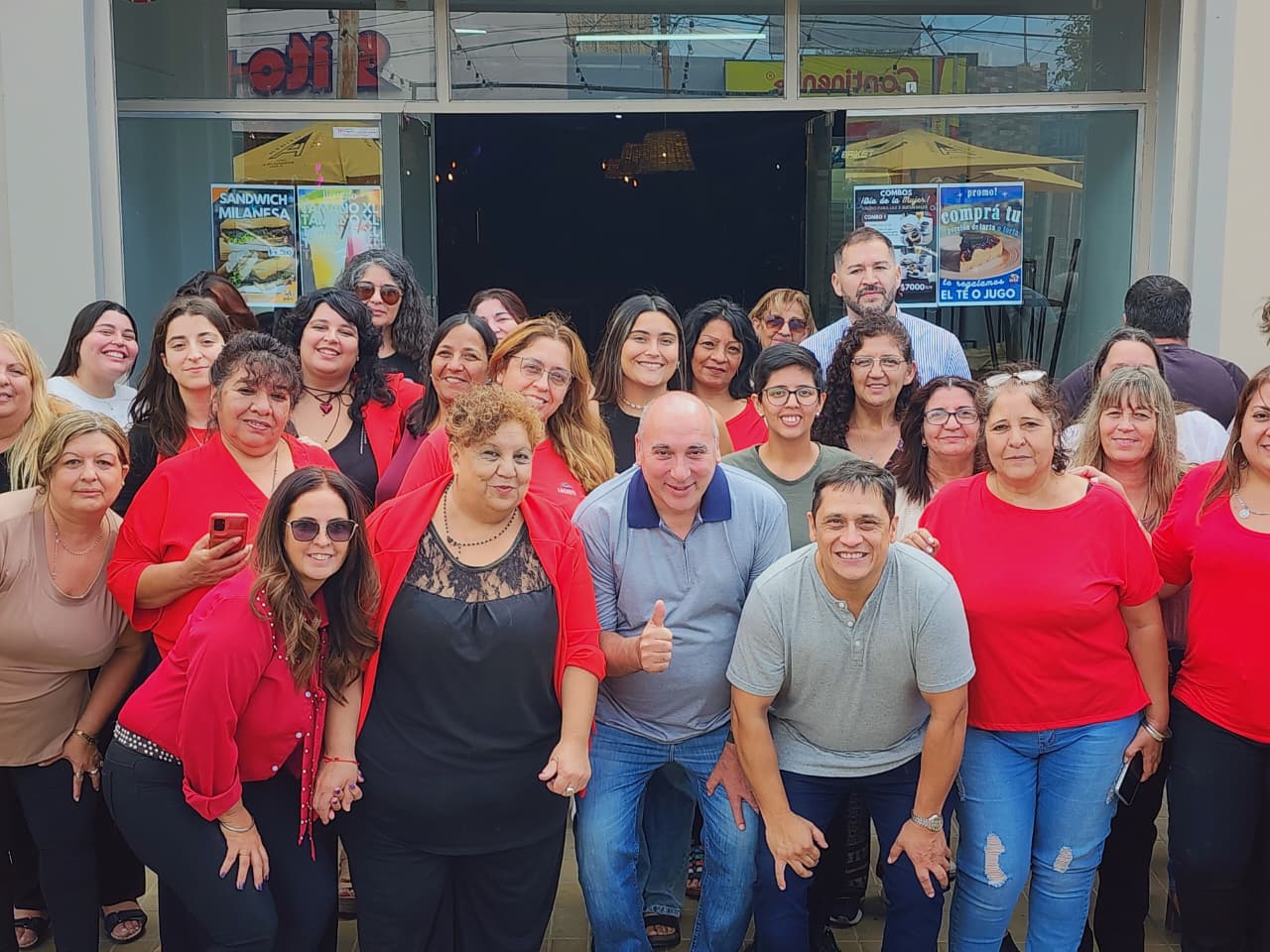 El Diputado Nacional, José Peluc,  visitó la Fundación Mejorar en un encuentro con mujeres dirigentes de Rawson.