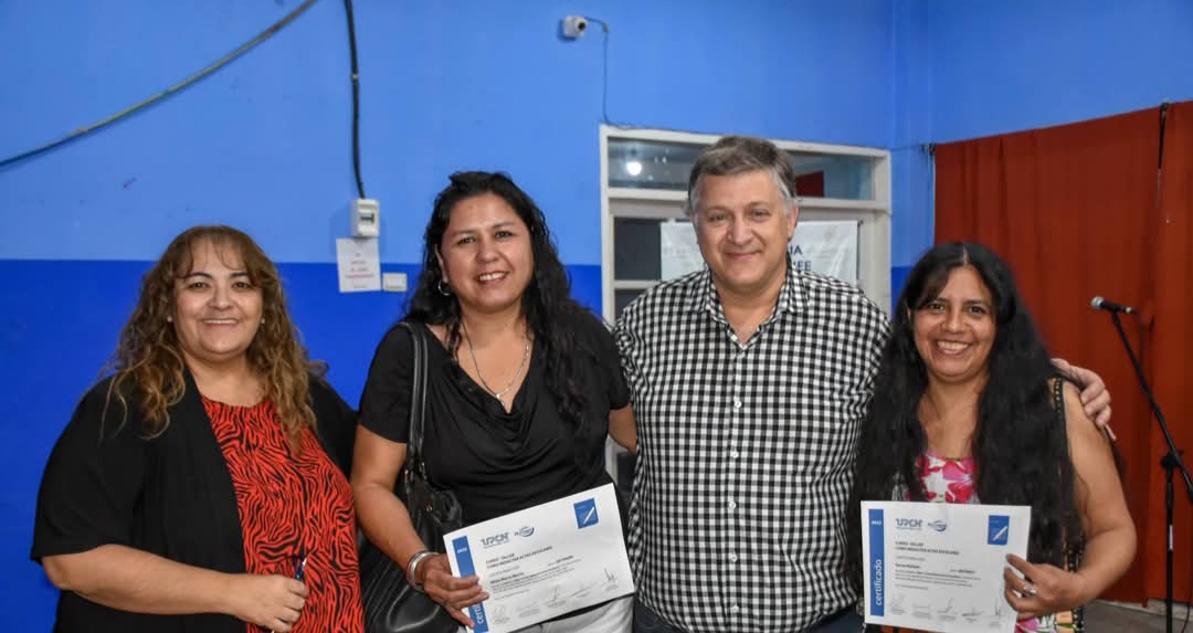El intendente Rodolfo Jalife participo de la entrega de 130 certificados correspondientes al Taller de Redacción de Actas Escolares, en el marco del convenio entre el Municipio de 25 de Mayo y UPCN Seccional San Juan.