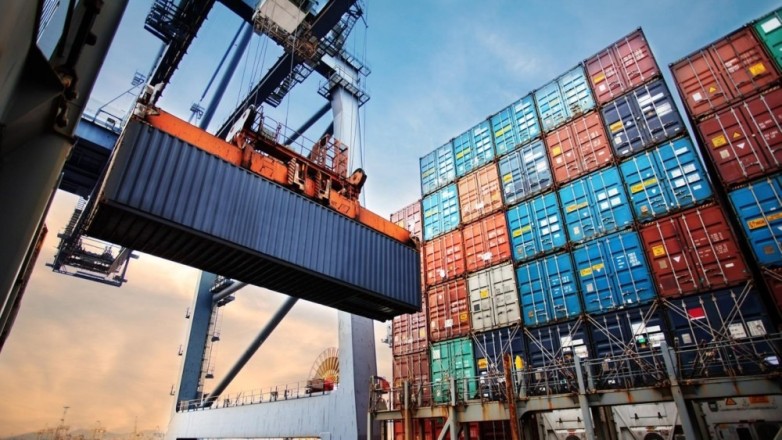 Crecieron las exportaciones de San Juan en 2025 donde los sectores productivos exportadores privados de San Juan exportaron más de 2000 millones de U$S .