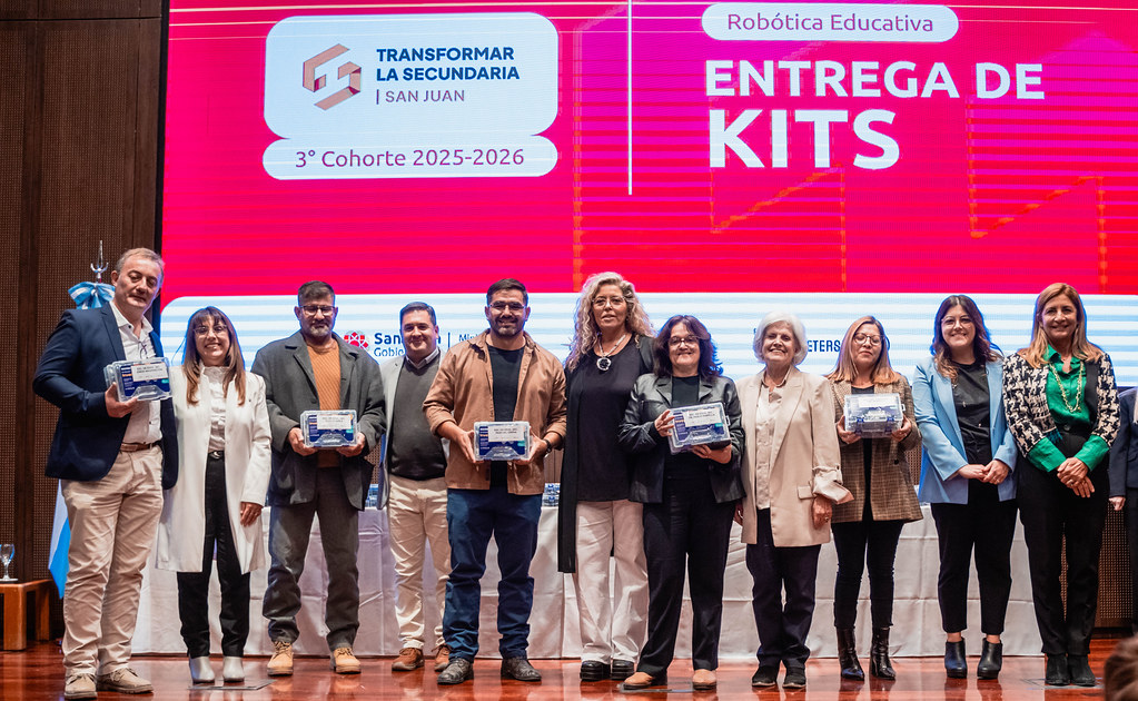 Transformar la Secundaria sumo a otras 50 escuelas con kits de robótica