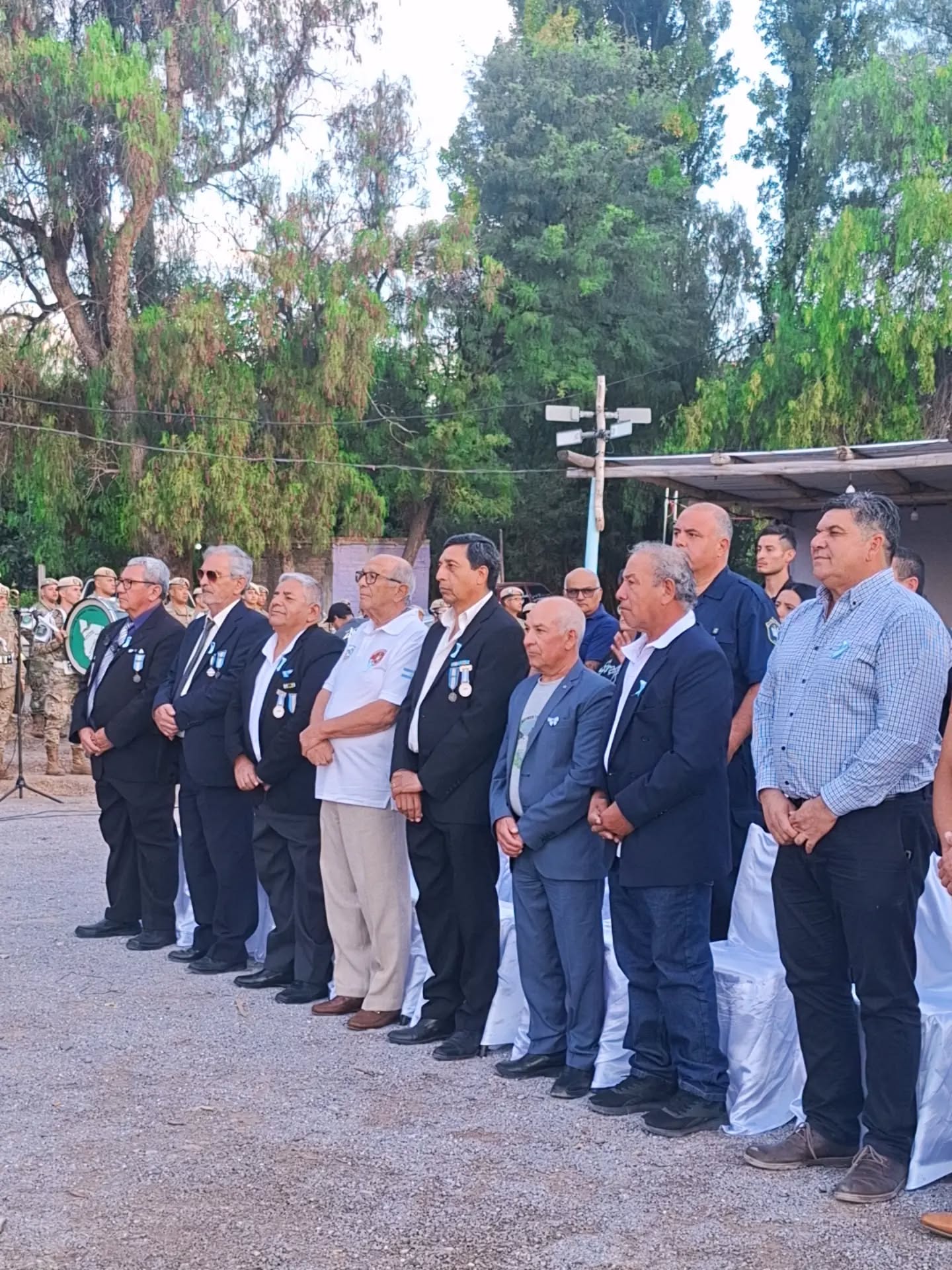 En el predio de Camperos de Pedernal, la comunidad de Sarmiento se reunió para rendir homenaje a sus héroes de Malvinas