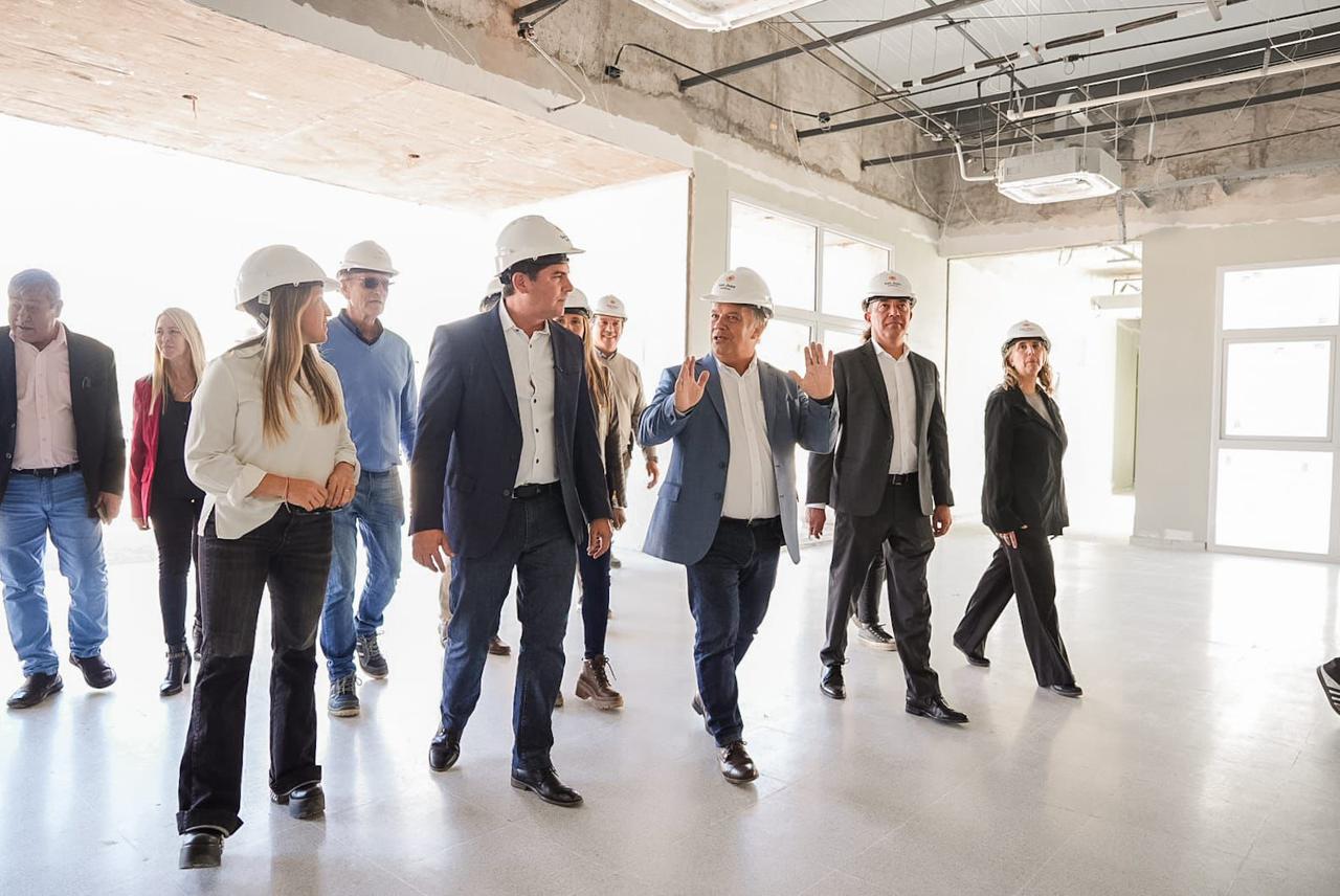 En su vistia a Calingasta el gobernador  Orrego recorrió la obra del nuevo Hospital Aldo Cantoni que lleva un 87% de avance