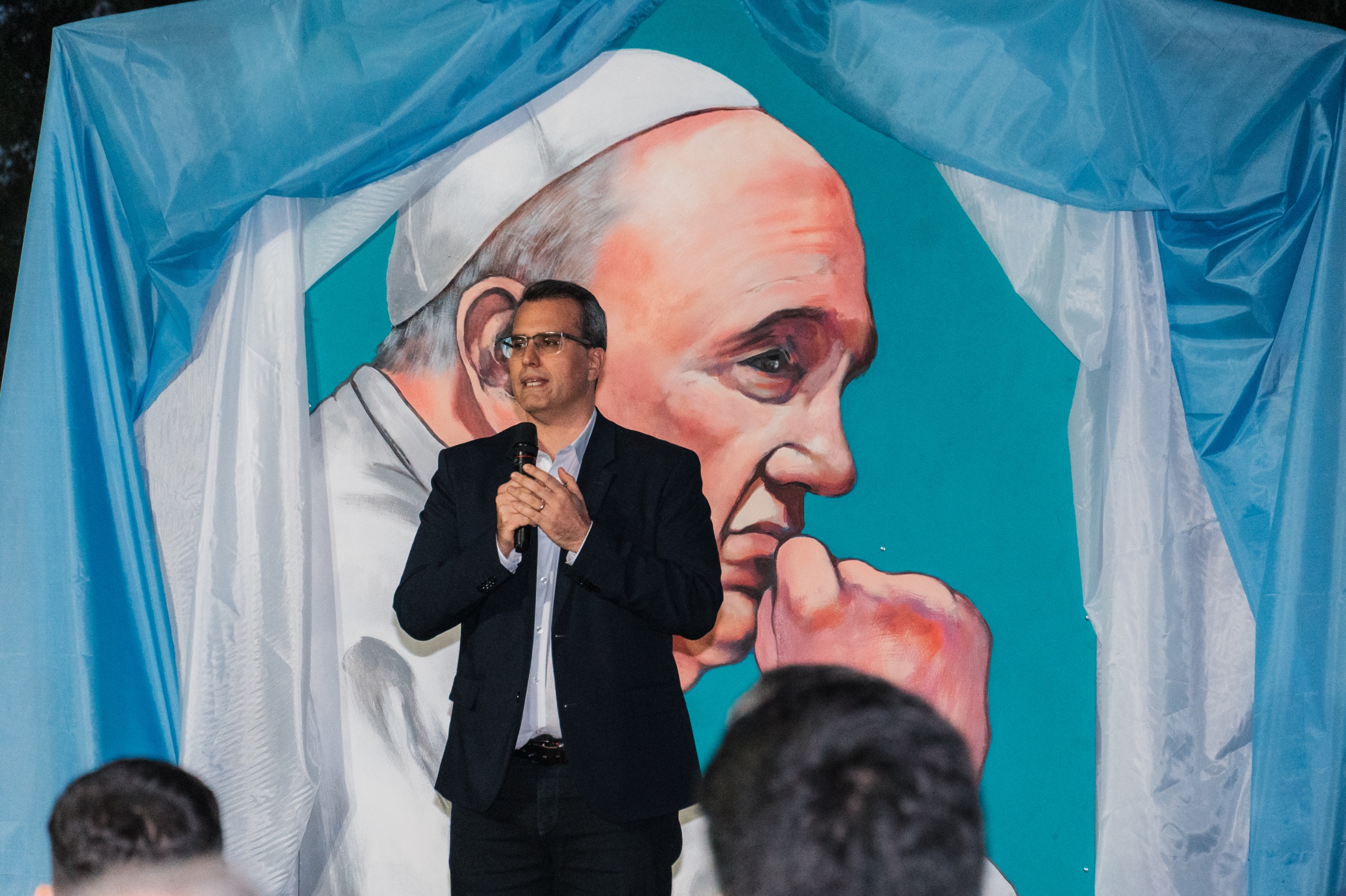 La Ciudad de Rawson vivió una jornada profundamente emotiva con el descubrimiento del Monumento al Papa Francisco y la imposición de su nombre al Parque Provincial