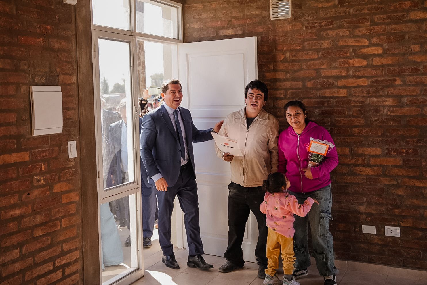 Con la entrega de un nuevo barrio, el Gobierno de San Juan genera más oportunidades de acceso a la vivienda para las familias de Chimbas